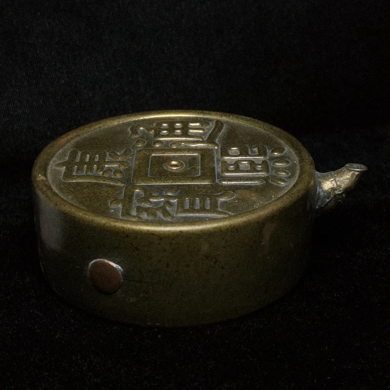 YIZHU CULTUER ART Size 3.5 Inch Old Chinese Bronze Carving Kangxi Tongbao Water Drop Pot Collection