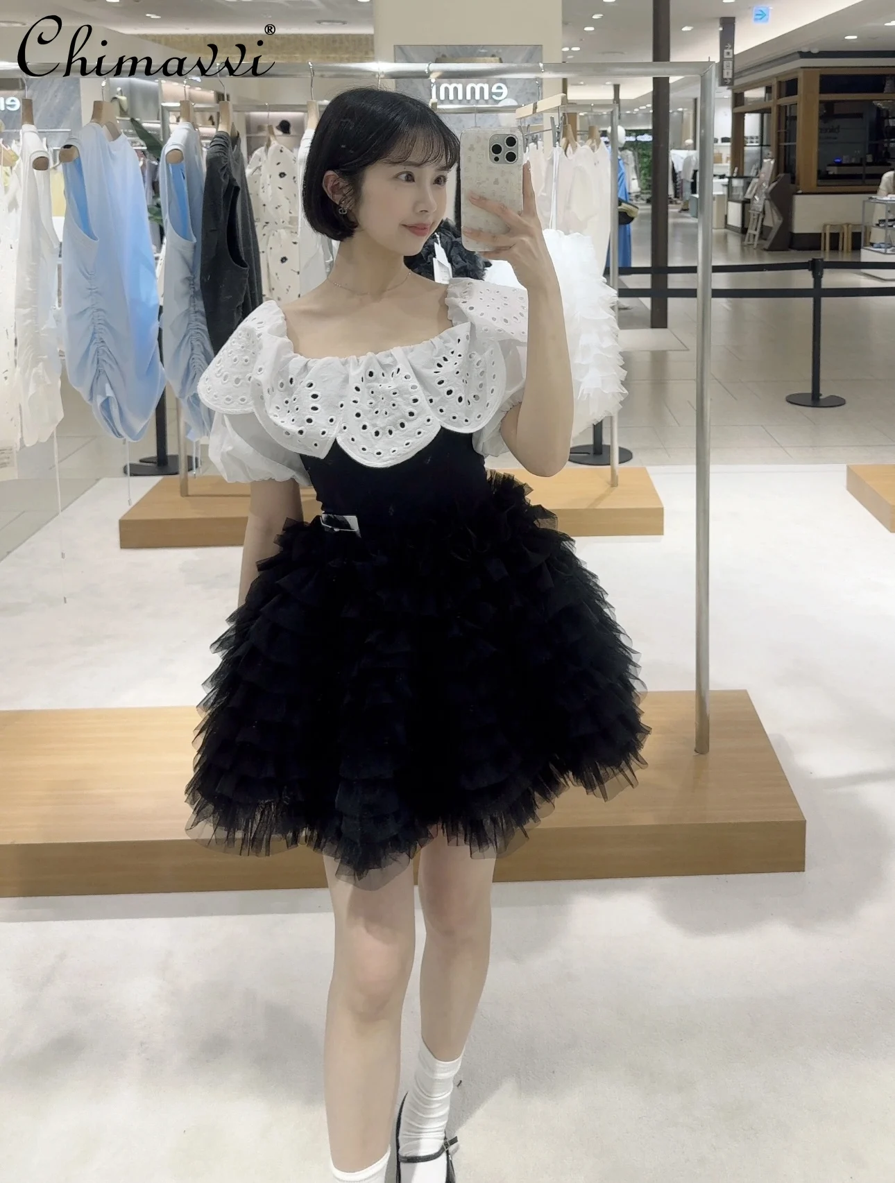 

Japanese Sweet Girl Elegant Hollow Lace Strapless Short Sleeve Shirt 2025 Summer New Cute Women's Slim Fit Blouse Y2k Top
