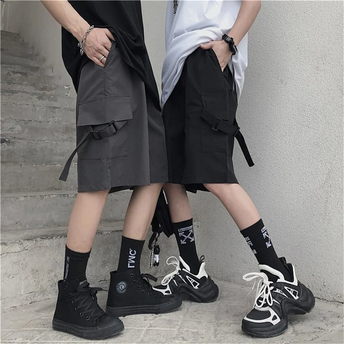 Techwear Cargo Shorts With Ribbon Belt Men Multi-Pockets Harajuku Casual Hip Hop Shorts Goth Punk Short Pants Bermuda Homme