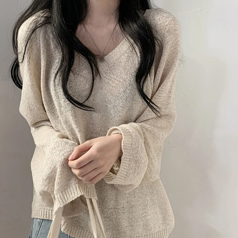 Spring Summer V-neck Knit Long-sleeved Tops Women\'s Design Loose Lazy Long-sleeved Sweater Gentle Wind Sunscreen Cover-ups