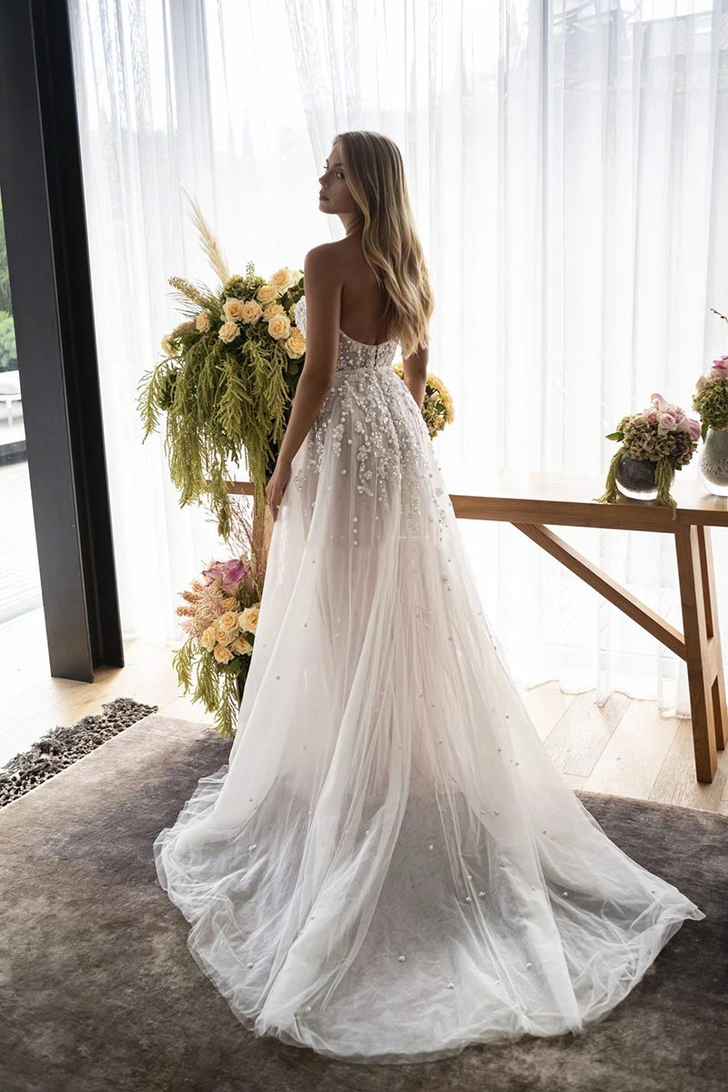 Sparkling Eightale Bohemian Wedding Dresses Off the Shoulder Beaded with Pearls Appliques Wedding Gown Boho Bridal Dresses 2023