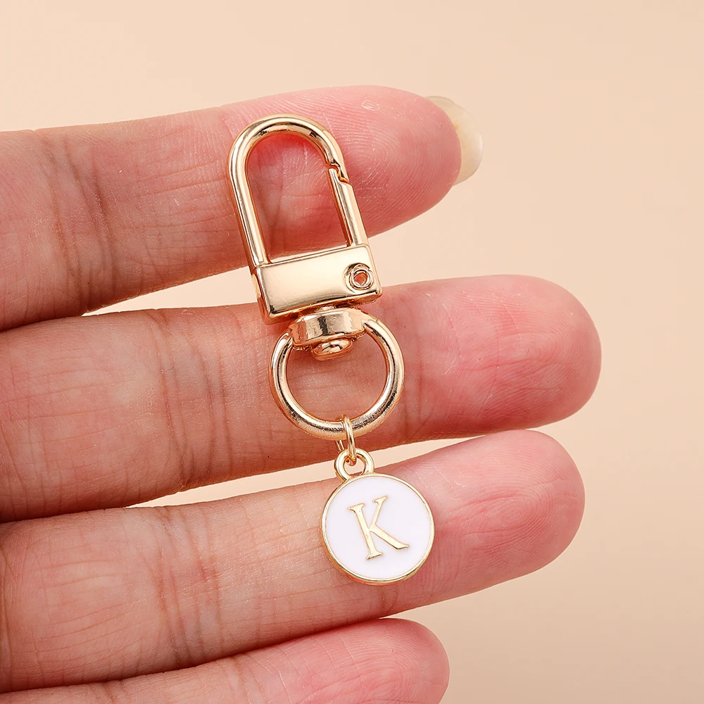Aihua Emaille A-Z Alphabet Anhänger Schlüsselanhänger Initialen 26 Buchstaben Schlüsselanhänger Handtasche Ornamente DIY Mädchen Kinder Schmuck Geschenke – Detail 11