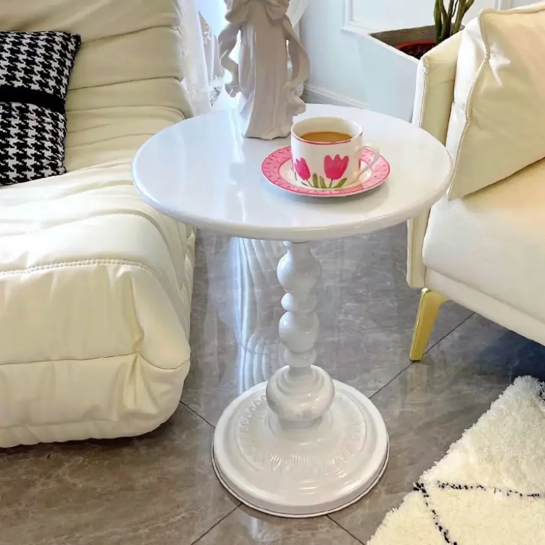 

2024 New Retro Style Side Table Round Table Small Coffee Table Modern Simplicity Minimalism Corner Table
