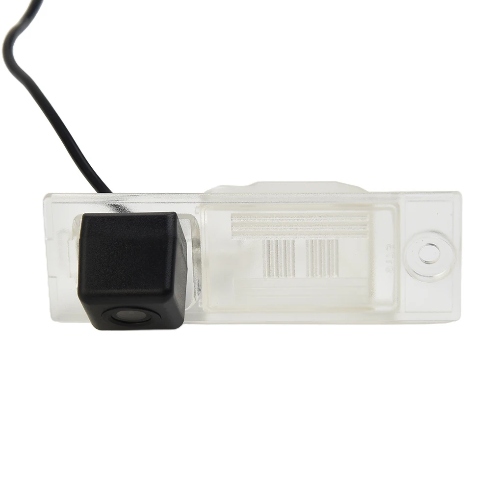 

Камера заднего вида IP67/IP68, 170 градусов, 640*480 пикселей, с зеркальным изображением, подсветкой номерного знака, 100% стекло