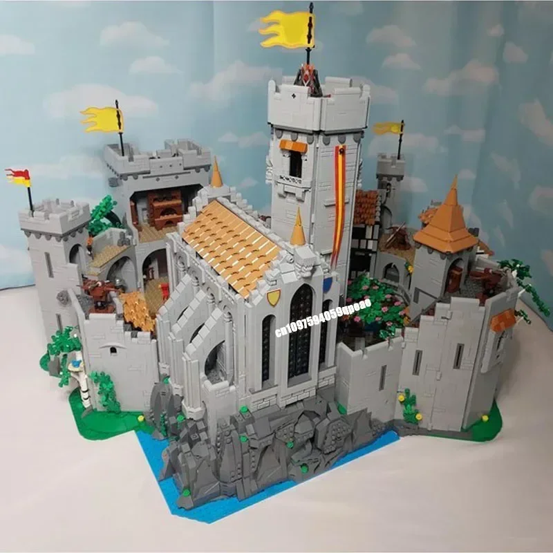 

New Hot 8848Pcs Moc European Medieval Street View Knight Castle Model Custom Puzzle DIY Creative Ideas Kids Toys Birthday Gift