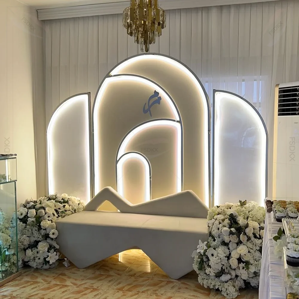 

2025 New Design Wedding Shining Metal Arch Set Wedding Stage Backdrop for Wedding Party Decor