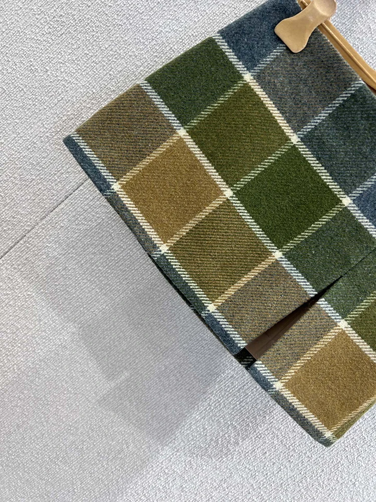 SVORYXIU Spring Summer 2026 New style Color clashing Check pattern Mini skirt Woman Outdoor Comfort Beautiful Skirt