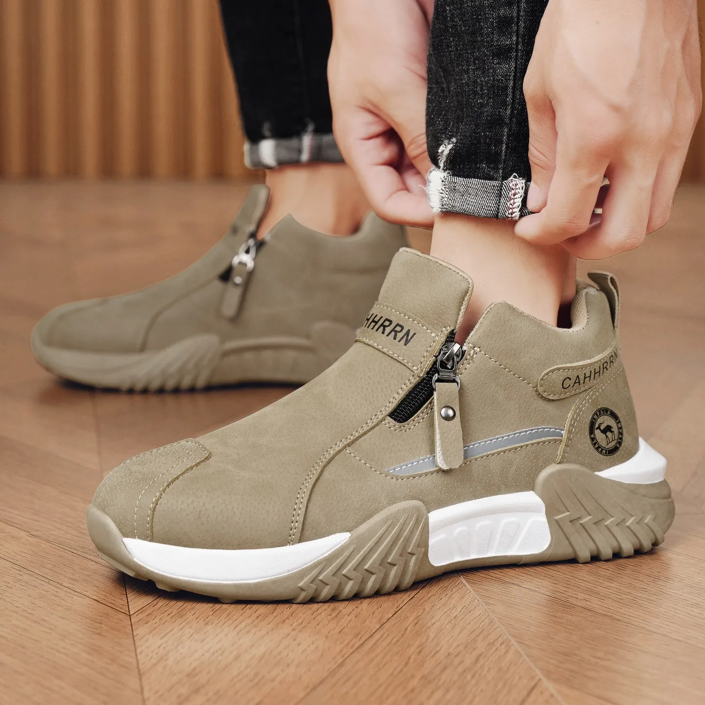 

Men's 2025 New Autumn Winter Mid-Top Sneakers - Versatile Trendy Work Safety Shoes