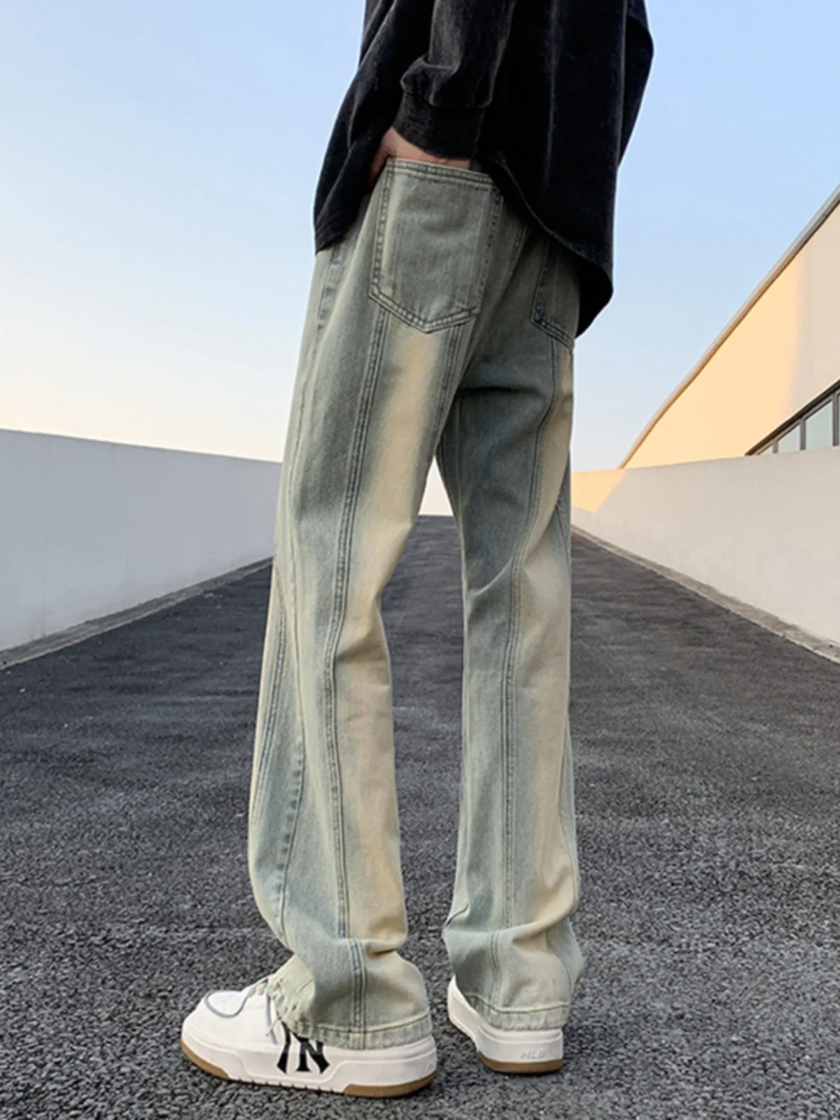 

Men's Casual Straight Leg Jeans Spring Autumn Wear Resistant High Street Fashion Brand Loose Fit Bell Bottoms Splice Design