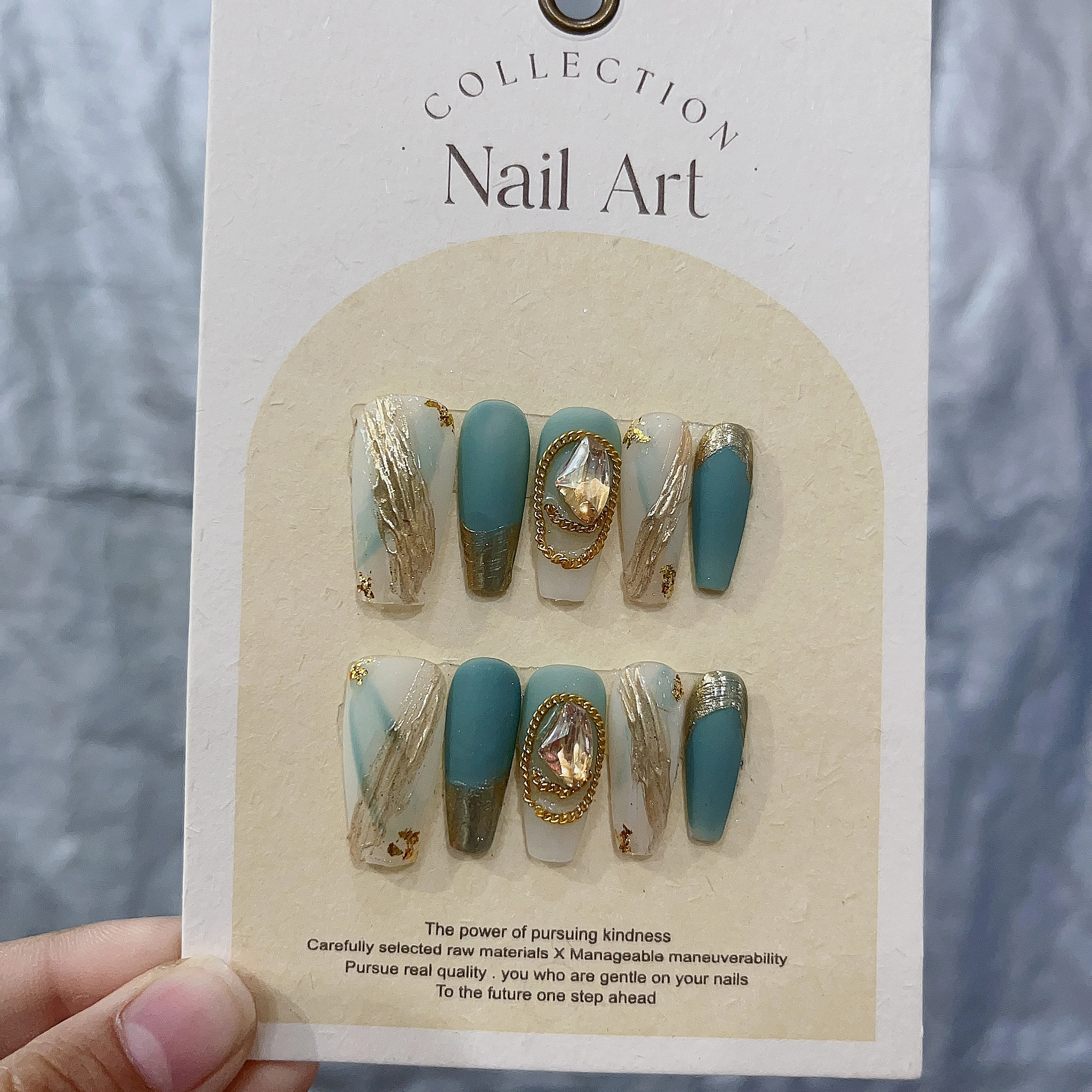 Green Gold and Frosted Yellow Little Axe Crystal Press On Nails Set with Rich and Cool Style In Emmabeauty Store.No.2478