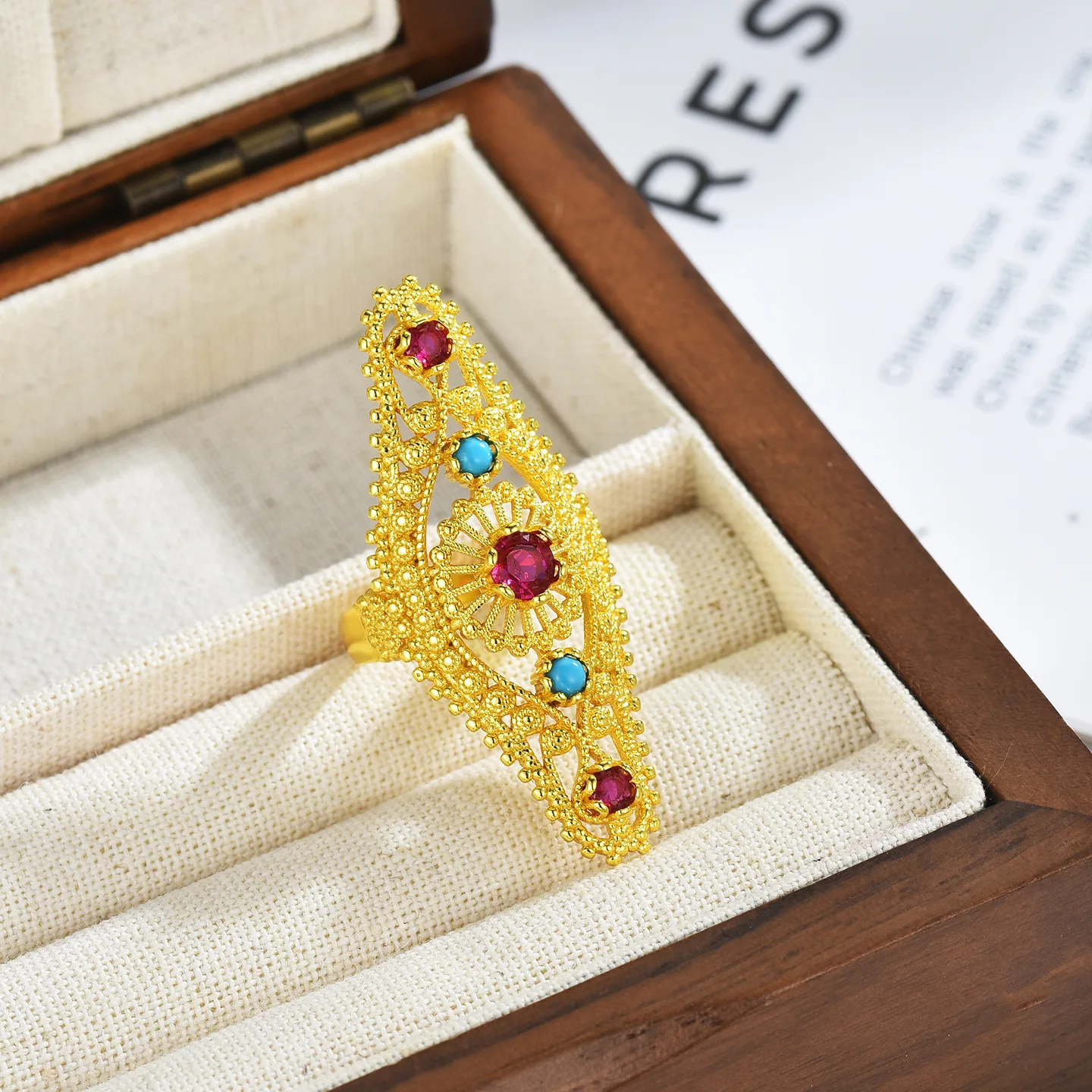 Wonderful gift choice for celebrations, this crown outline ring for women combines inlaid diamonds and solid 24K Gold AU999