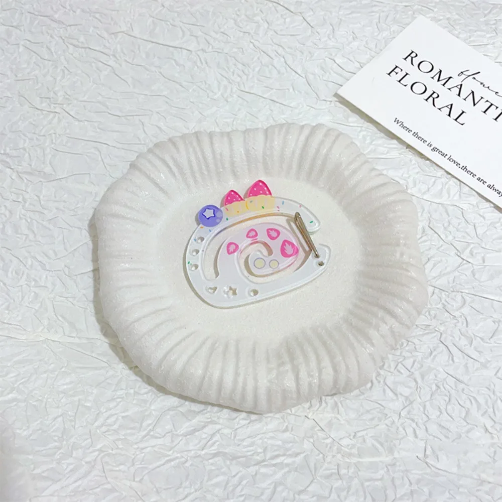 Climbing Hook Acrylic Cartoon Carabiner Star with Wing Piggy Blueberry Cake Keychain Snowman Cat Kitty Keyring Bag Hanging