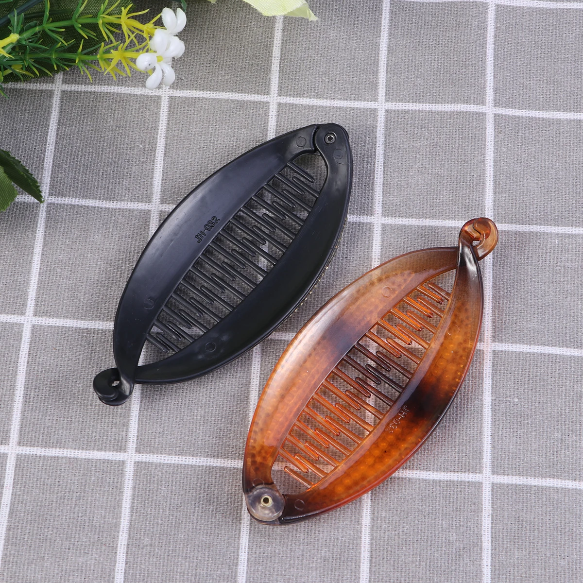 

2 Pcs Fishtail Clip Banana Women's Hair Barrettes Snap Clips for Ponytail Holder