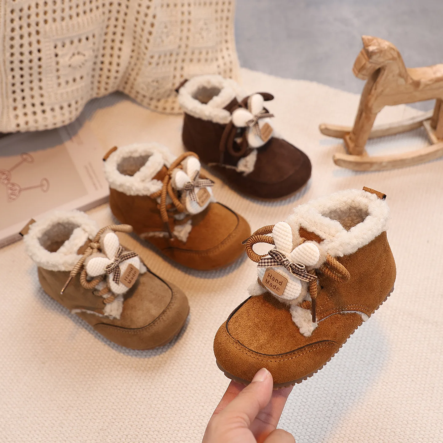 2026 Children Suede Snow Boots Girls Casual Warm Anti-slip Winter Cotton Shoes Casual Outdoor Fashion Flat Footwear