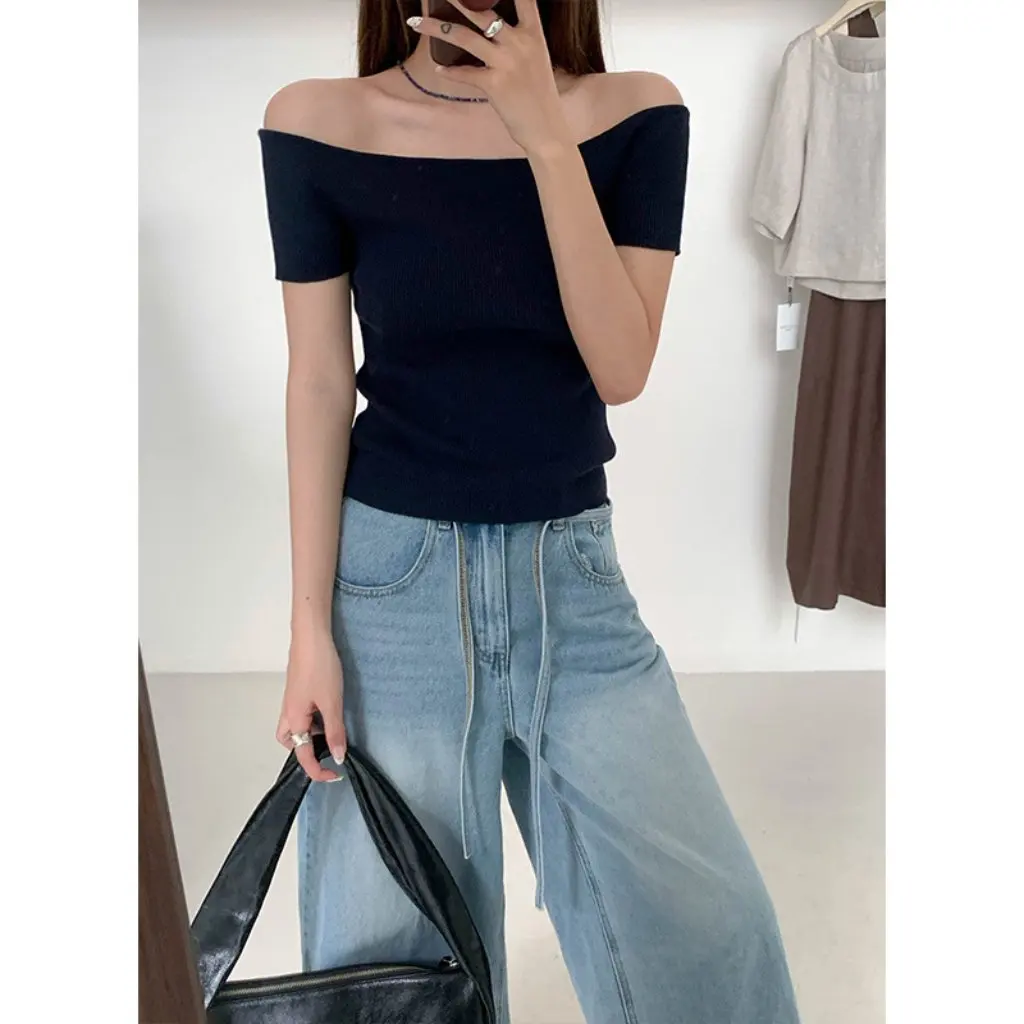

Women's Clean Space Elegant One-Shoulder Knitted T-Shirt Short-Sleeved Top Thirteen Lines Fashionable Casual Wear