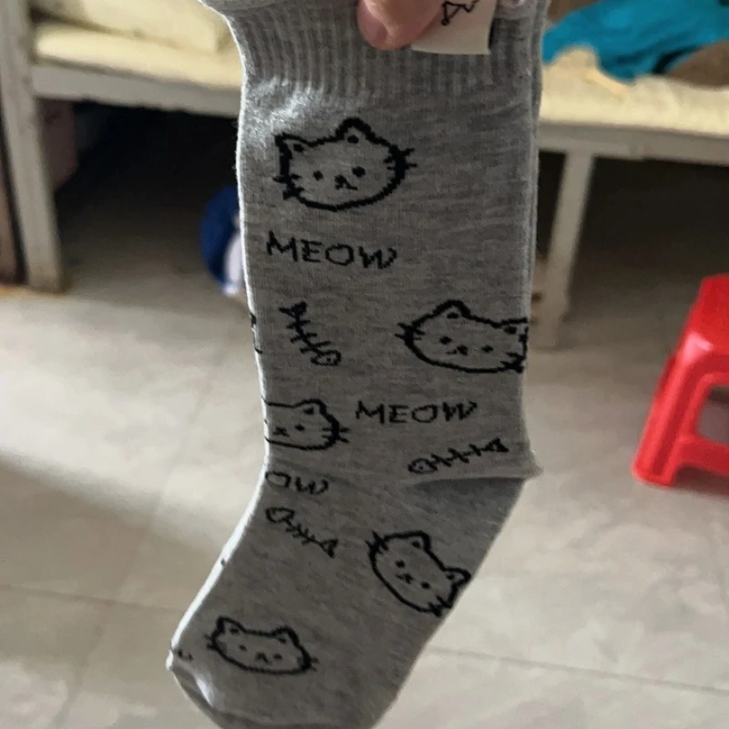 للجنسين الجوارب الجدة القط مع هيكل السمكة التصحيح الشارع الشهير الجوارب عارضة منتصف العجل طول لينة البوليستر تصميم دائم لطيف الحيوان