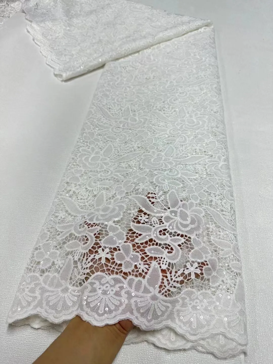 

African Cord Lace Fabric 2024 High Quality Latest Nigerian Guipure Lace Fabric 5 Yards Knitted Water Soluble Elegant Dress