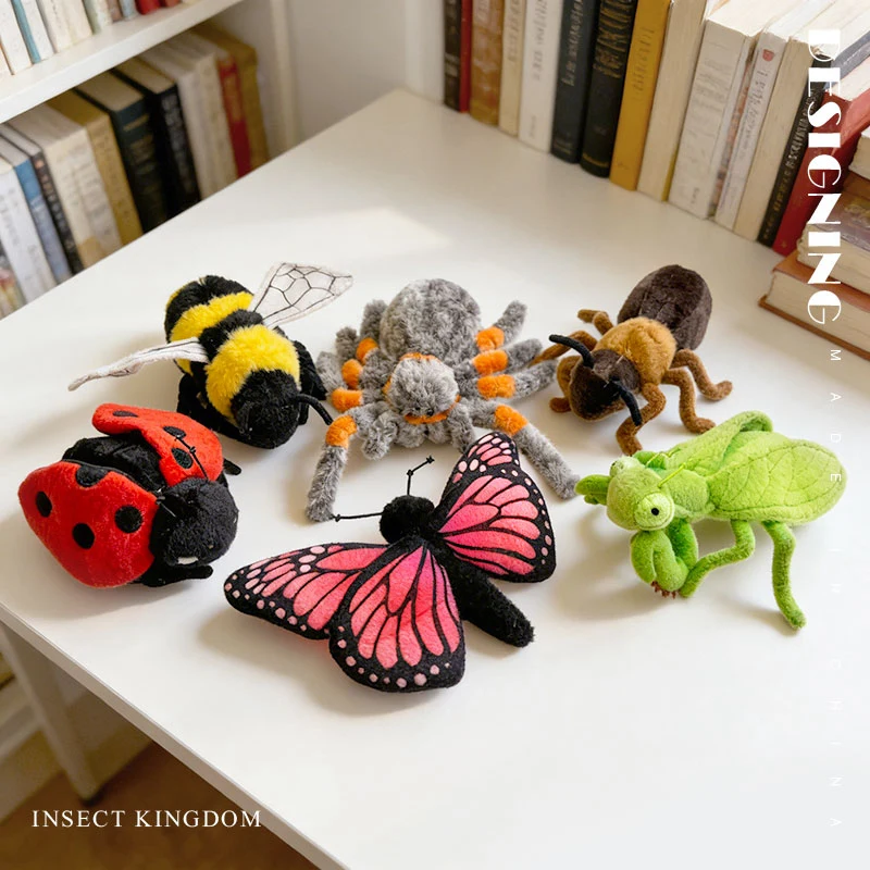 20cm Interesting Insect Butterfly Bee Ant Peluche Toy Simulation Spider Mantis Ladybug Plushie Doll for Shooting Props Decor