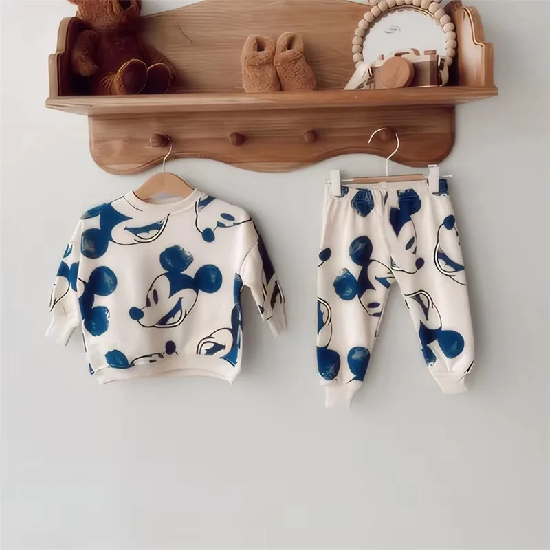 

Комплекты одежды для маленьких мальчиков, толстовка с длинными рукавами и принтом Микки Мауса + штаны, весенне-осенняя детская одежда из 2 предметов для мальчиков