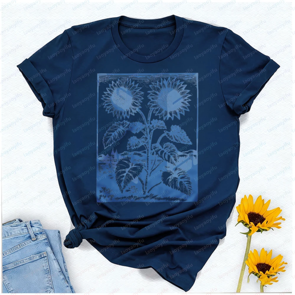 Vintage Sunflowers Shirt 90s Retro Flowers Tee La Dolce Vita Pressed Flowers Gift for Her Screenprinted Tshirt Italy Harajuku