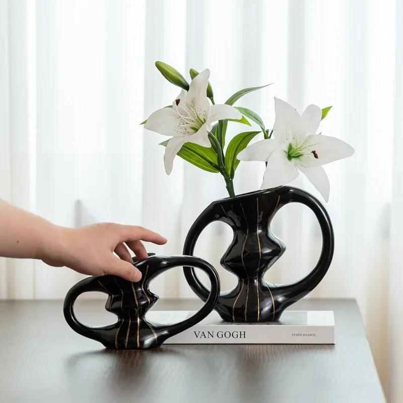 High-end niche creative ceramic vase, geometric art ornament, living room entrance TV cabinet home