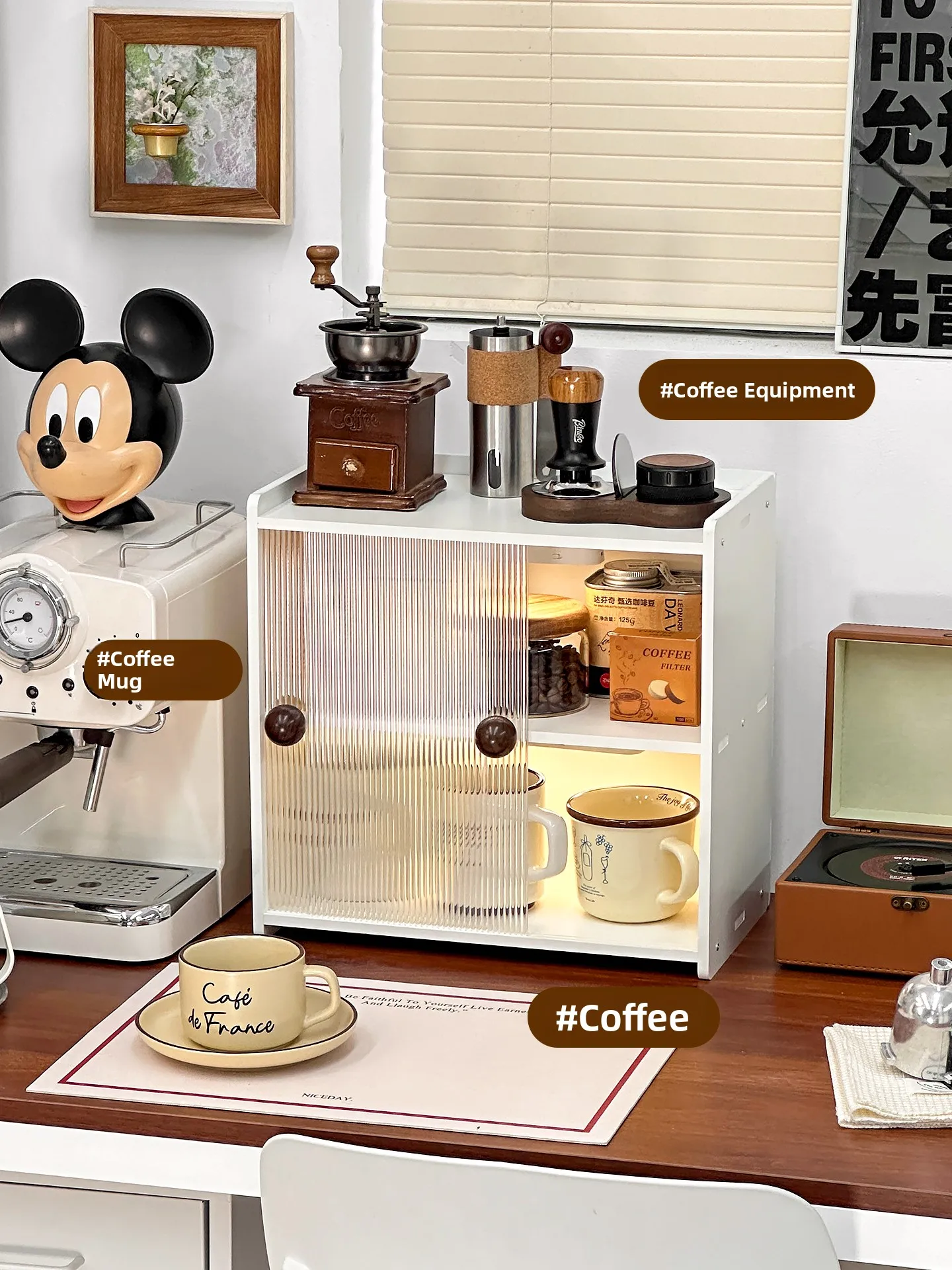 

Antique Style Dustproof Coffee Cup Rack Tabletop Wine Glass Storage Cabinet Kitchen Bar Cart Organizer Coffee Utensils Holder