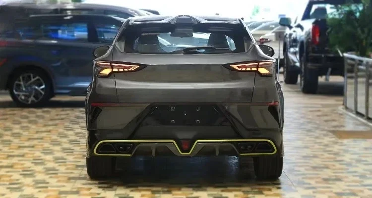 PP Full Set Body Kit Lip Gloss Front Rear Bumper 2Pcs Side Skirts for CHANGAN 2024 Car Exterior Accessories 4