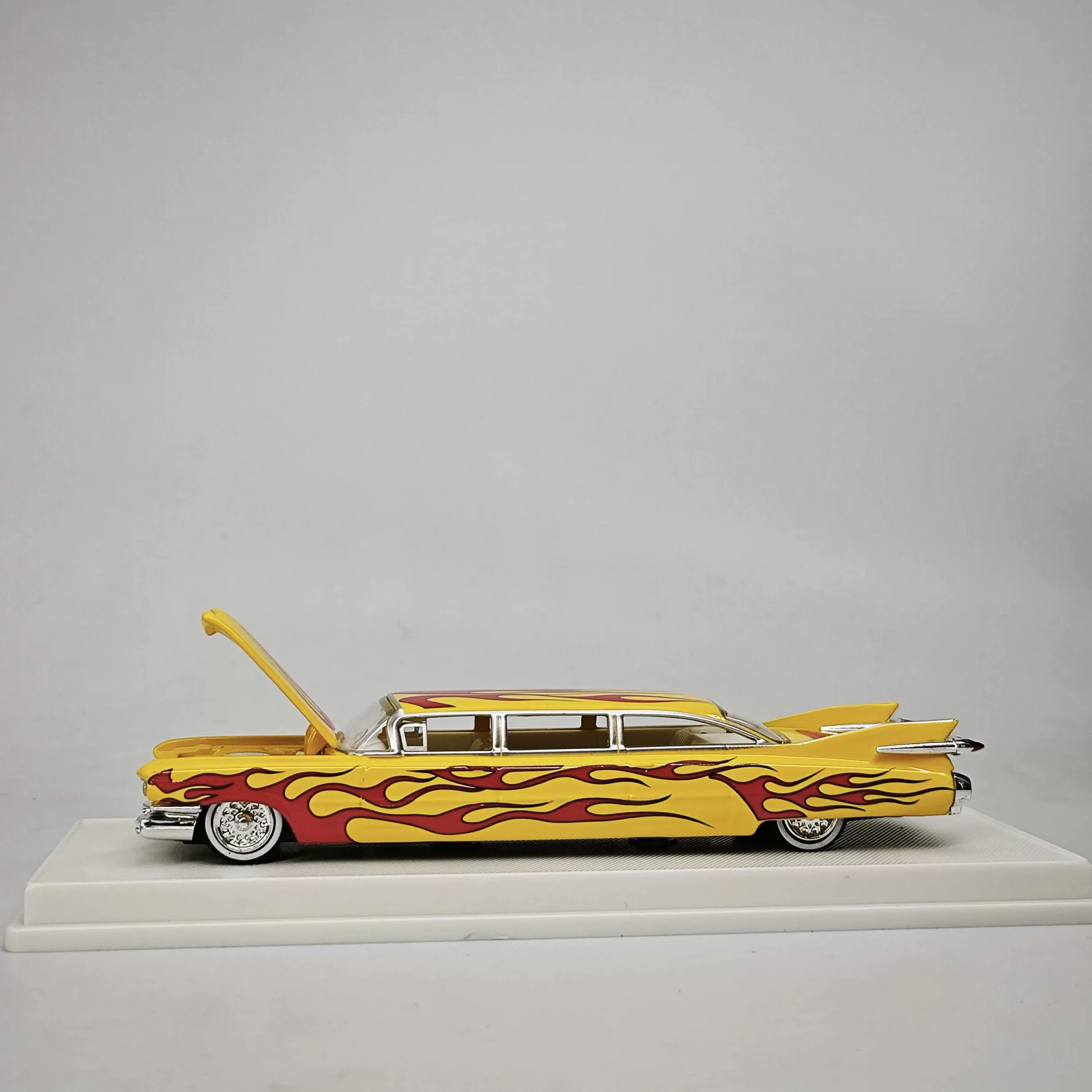 Big Rocket 1959 Cadillac Alloy Car Model Extended Ornament