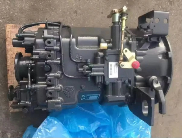 

371 F2000 Dump Truck Engine Transmission Gearbox 10 Speed HW19710 Part Model Transmission Components Gearbox