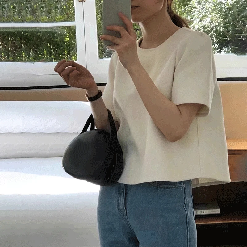 White Short Sleeve Shirt Women's Design Sensation Small Audience Summer Unique And Exquisite Commute Style High Waist Type