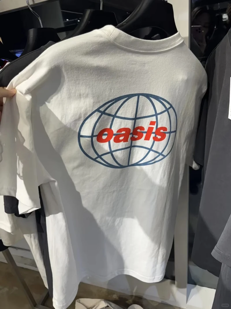 

2025 Oasis Band Graphic Black Tshirt Vintage Rock Tee Mens Womens Casual Cotton Streetwear Fashion Top Tees