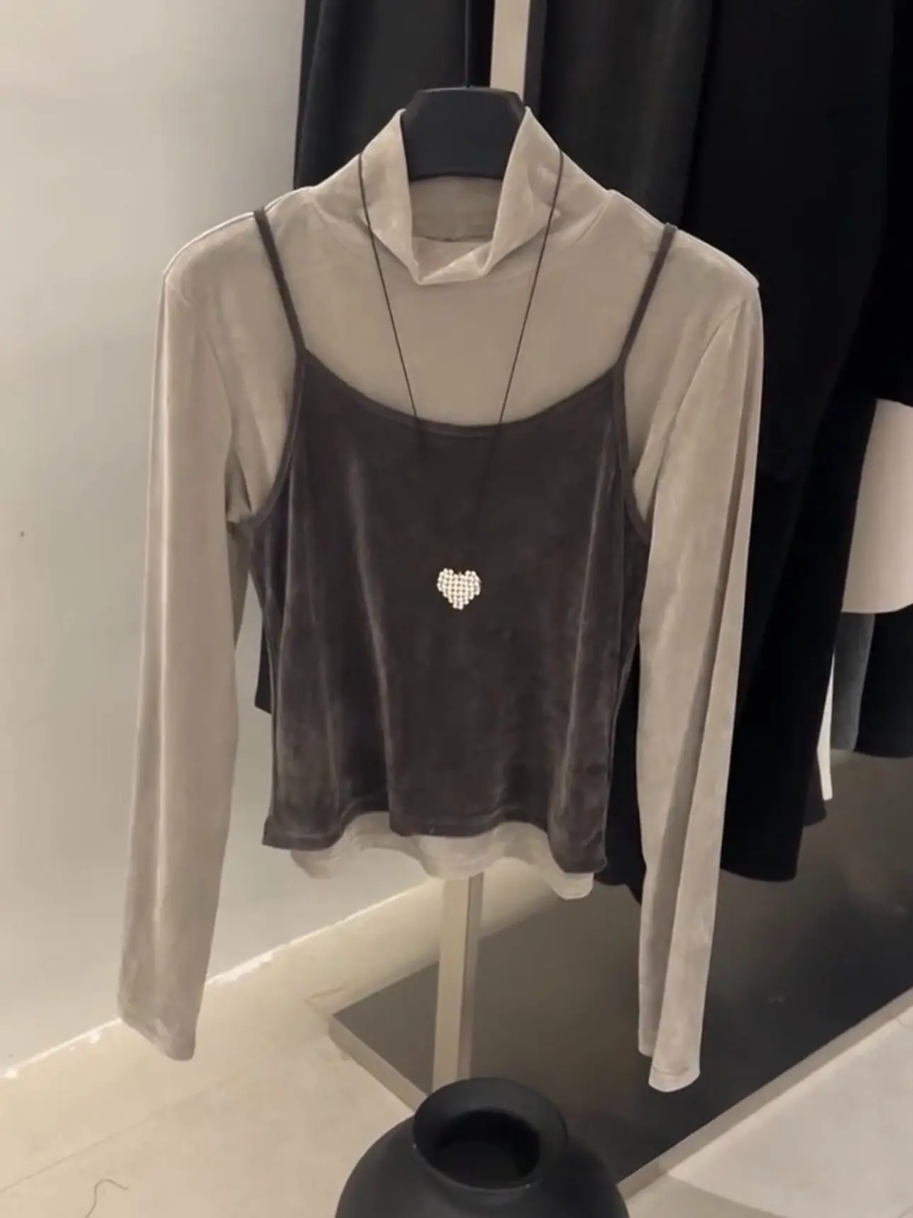 

Korean Sle Velvet High Collar Slim Fit Simple Base irt Layering Women's Vest Set Winter Warm Long Sve Knitted Sweater
