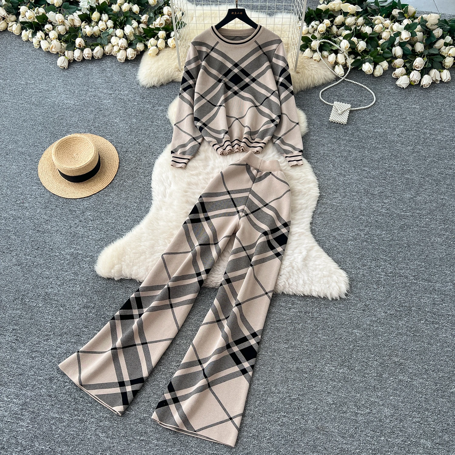 

ALPHALMODA 2025, новые модные костюмы, пледы с принтом, пуловер, высокая талия, широкие брюки, женский модный наряд из 2 предметов