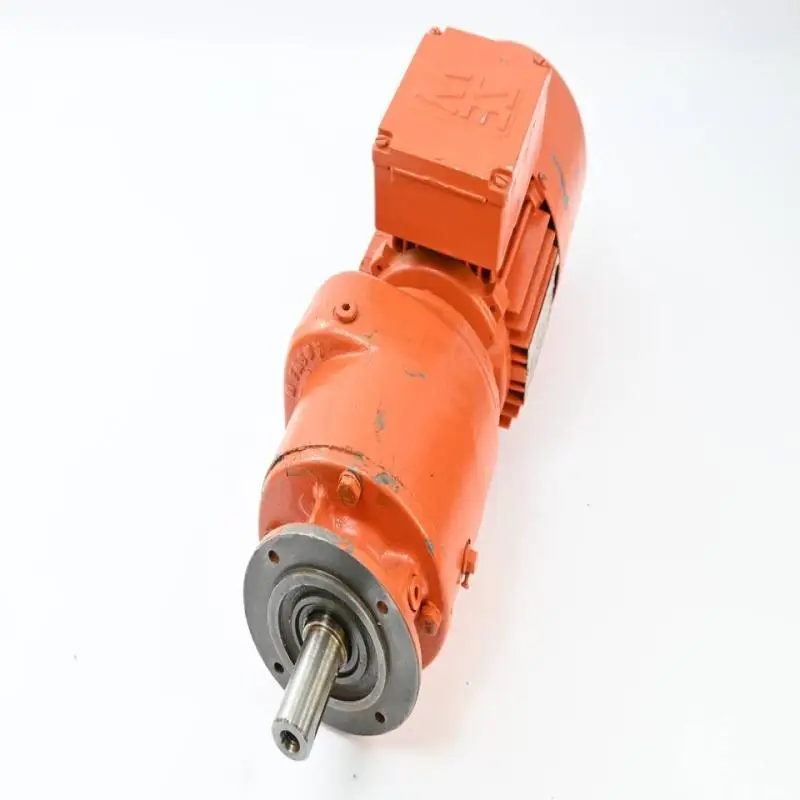 

Новый Оригинальный Промышленный контроллер автоматизации RF40DT71D4BN05 (RF40 DT71D4BN05) 0.37 кВт, в наличии