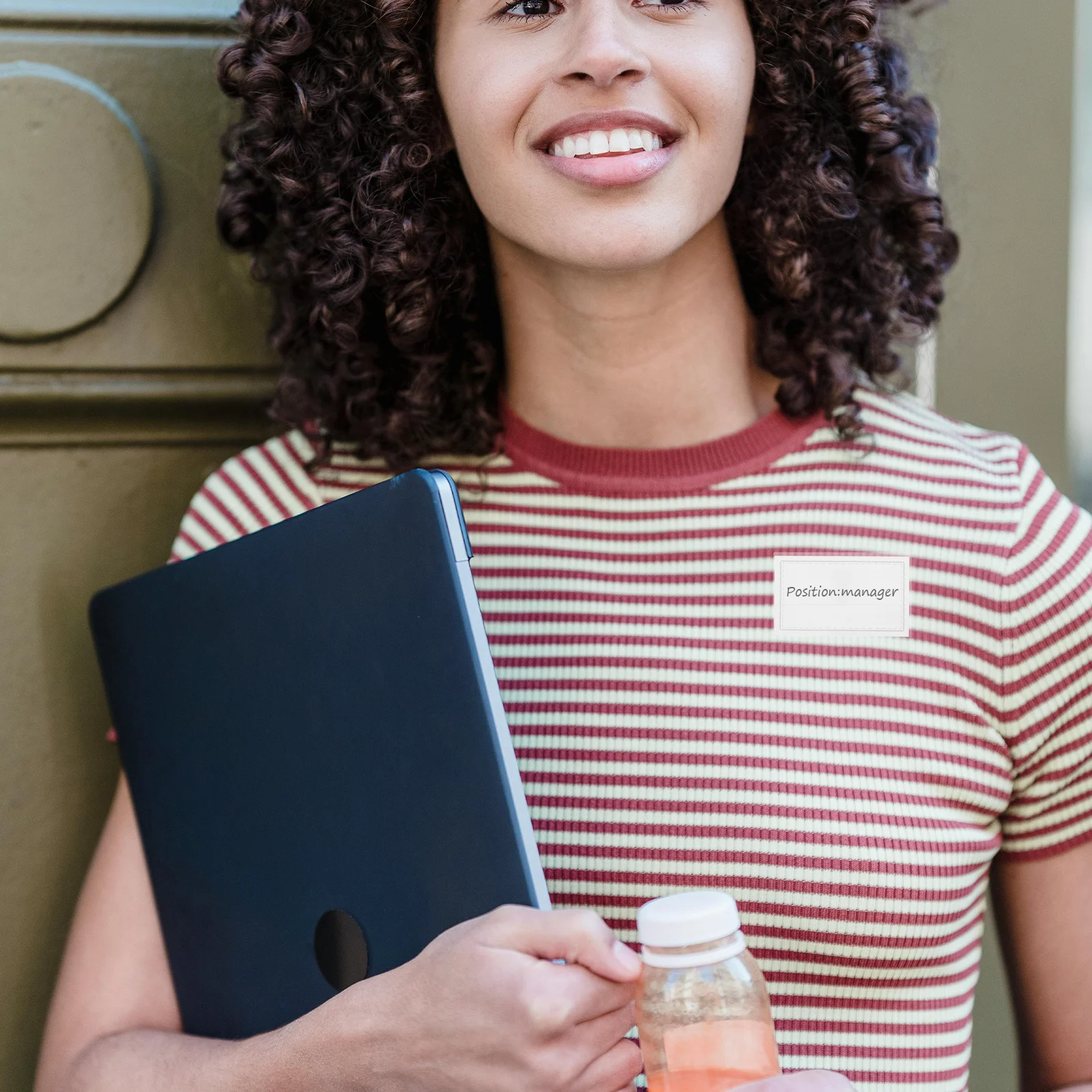 

50 pcs Id Card Holder Clear Plastic Badge Sleeve Waterproof Name Badge Protector For Work School Event Access Pass Holder