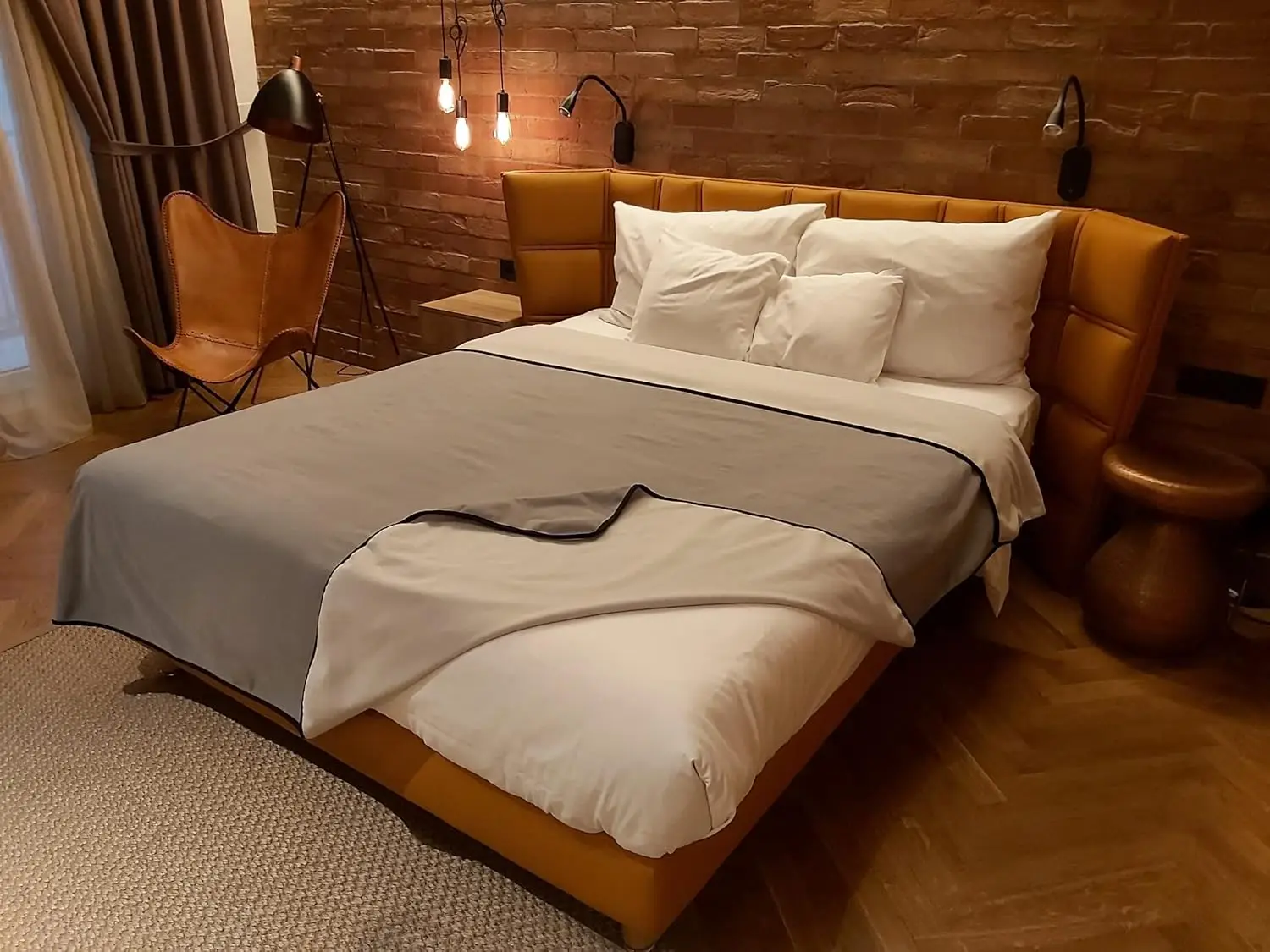 

Large Waterproof Throw Blanket - Soft, Leakproof & Stain Resistant, Reversible Grey 80x90 Inches for Home Use