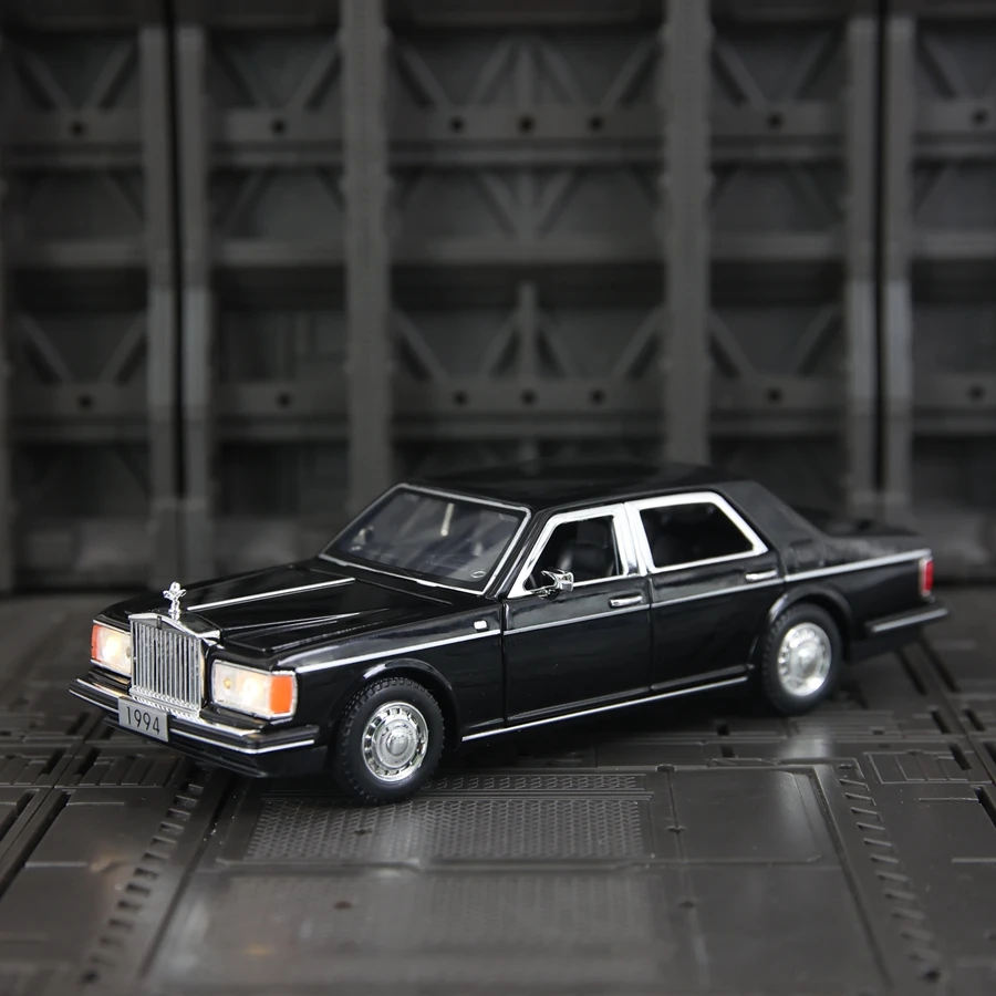1:32 Simulate 1994 Rolls Royce alloy car model vintage sedan ornament doors and the front hood and trunk door can also be opened