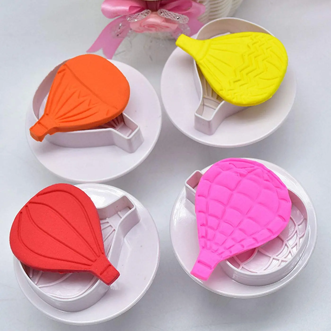 4pcs Hot Air Balloons Fondant Cutter Set Plastic Cookie Biscuit Cutter Mold Baby Shower Cake Topper Decorating Sugar Craft