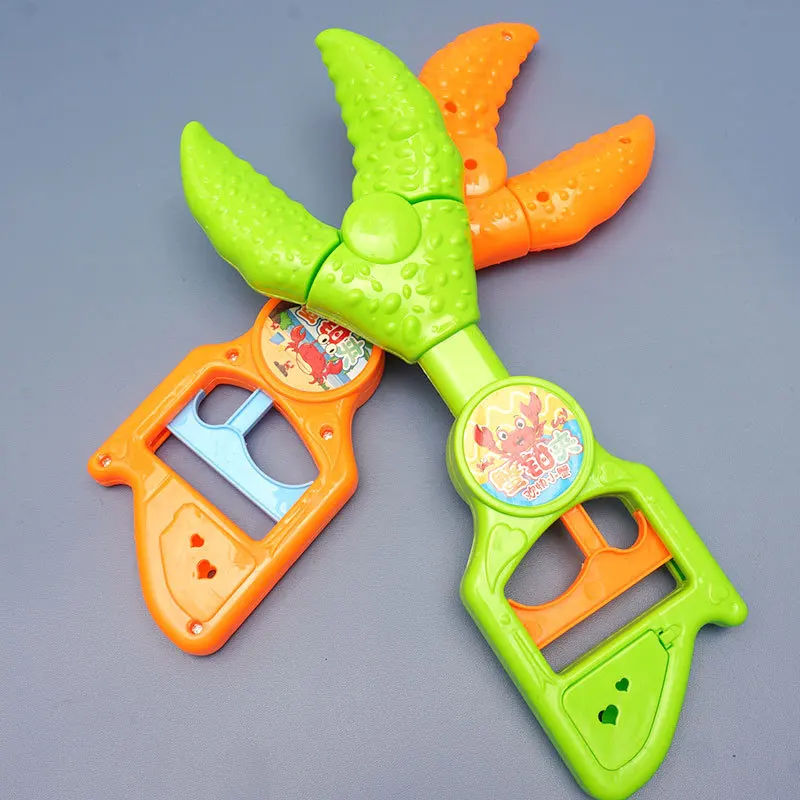 Children Funny Crab Clip Creative Crab Pincers Mechanical Hand Toy Prank Crab Pincer Retractable Robot Grab Pick Up Toy