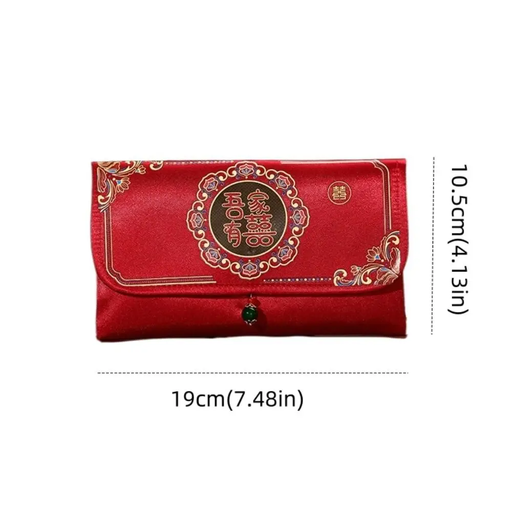 سعة كبيرة التطريز الديباج المغلف الأحمر شرابة الساتان 2025 الجيب الأحمر الصينية النقدية شنطة هدايا الزفاف جيوب حمراء الخطوبة