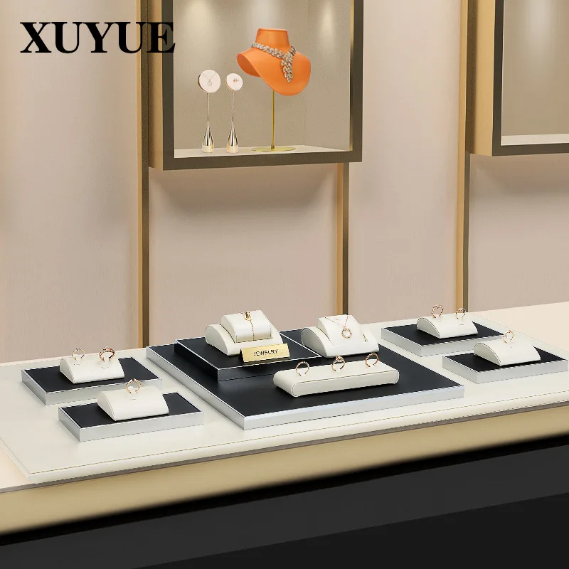 Jewelry display rack black with beige display necklace pendant ring counter high-end jewelry display set