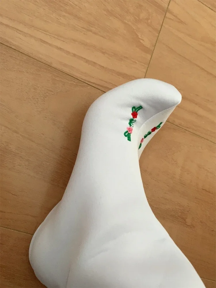 Hanbok Calcetines de flores para zapatos, calcetines de baile tradicional Nacional Coreano, calcetines blancos bordados de alta calidad