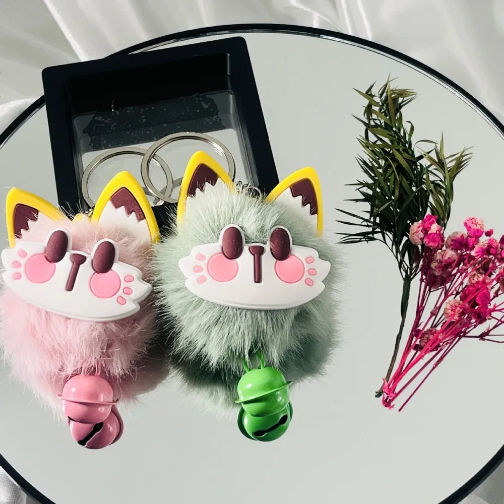 

Cute Plush Lucky Cat Keychain Faux Mink Fur Pom Keyring with Bell Car Key Bag Pendant Wholesale Cheer Team Gift Anime Accesorios