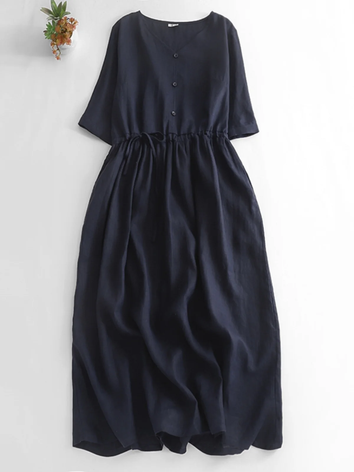 

Plus Size Retro Pure Color Lin ter Ne Gown Women's Summer plus Size Dr Waist Cinched A-Line Long Skirt V-Ne Button Detail Hig...
