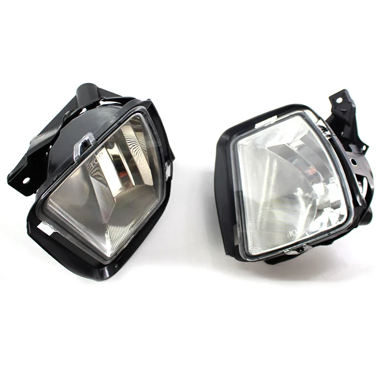 Suitable for 13-18 Years Dodge Ram Pickup Truck 1500 Bumper Drive Fog Light Front Bar Light 68104821AC