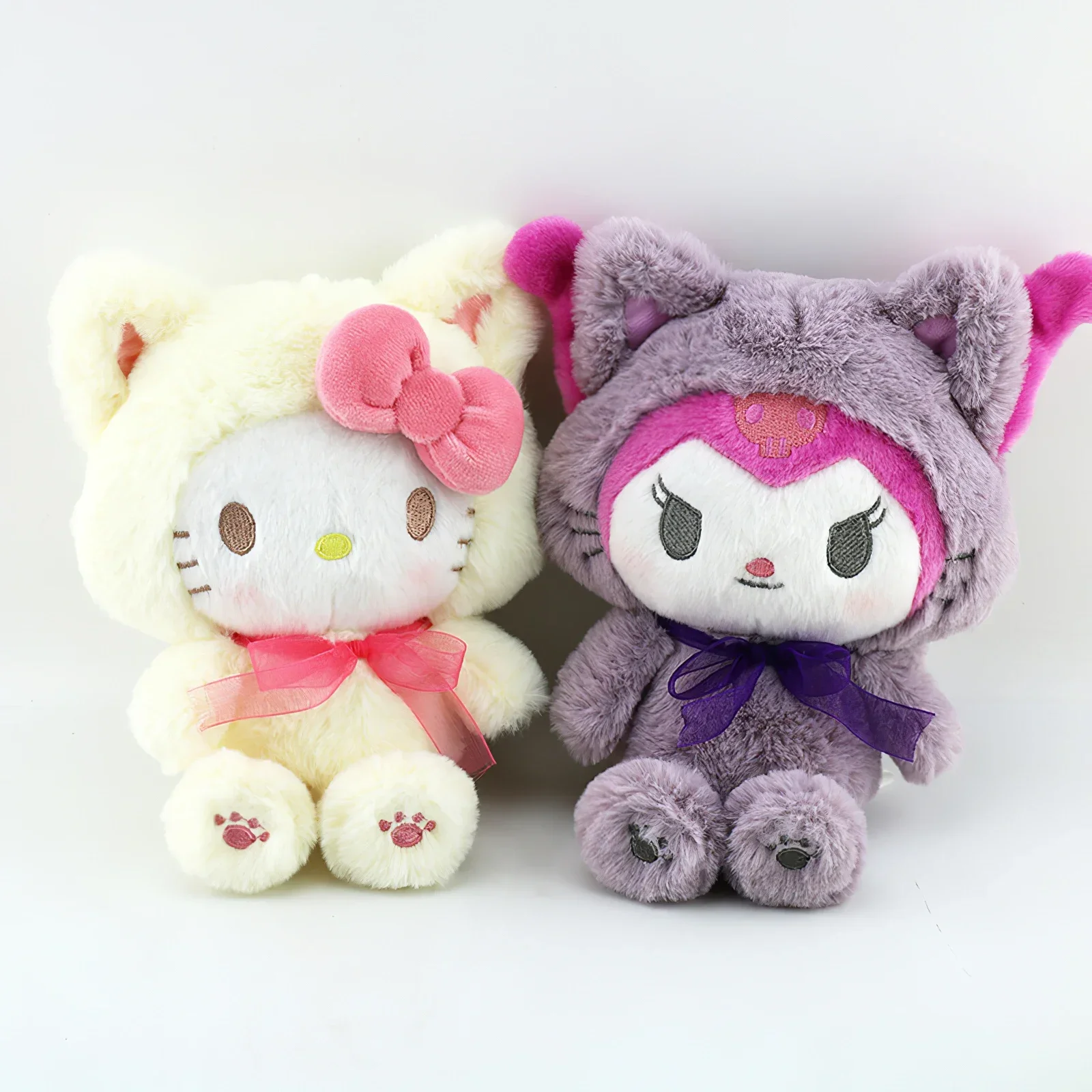 22cm kreskówka Sanrio Hello Kitty Kuromi melodia pluszowa zabawka Kawaii Cross-dressing Cinnamoroll pluszaki miękkie wypchana lalka prezent dla dziewczynek