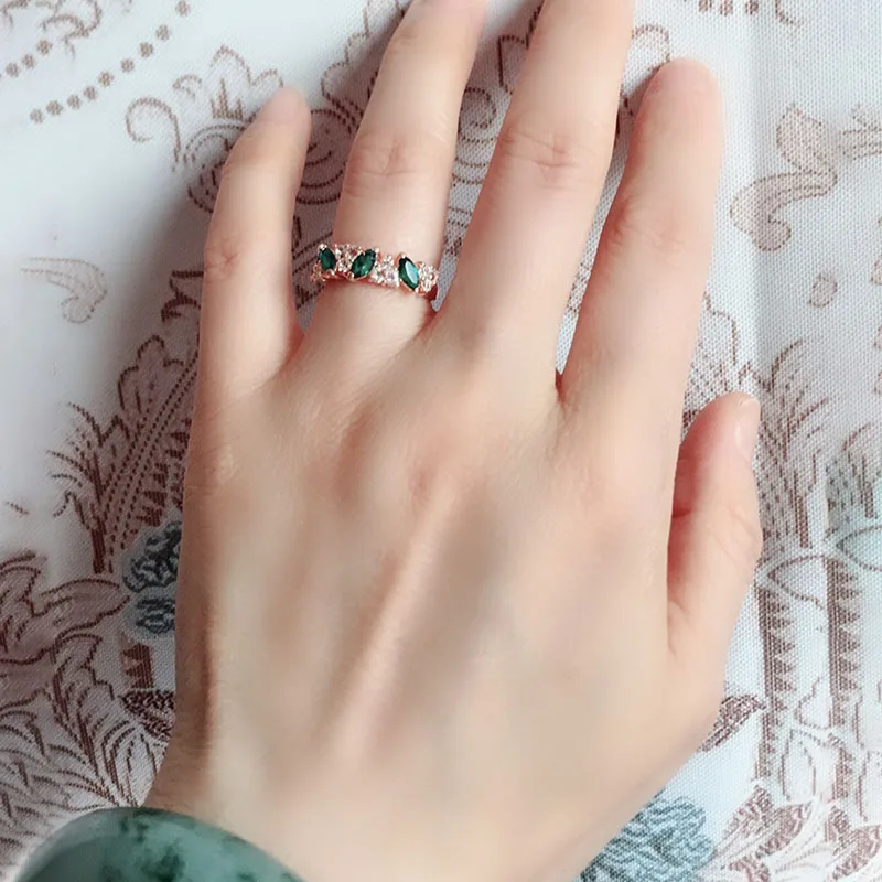 Retro Sense Ring Sweet Shiny Green Rhinestone Ring Index Finger Tail Ring Decoration Wedding Jewelry Birthday Gift for Women