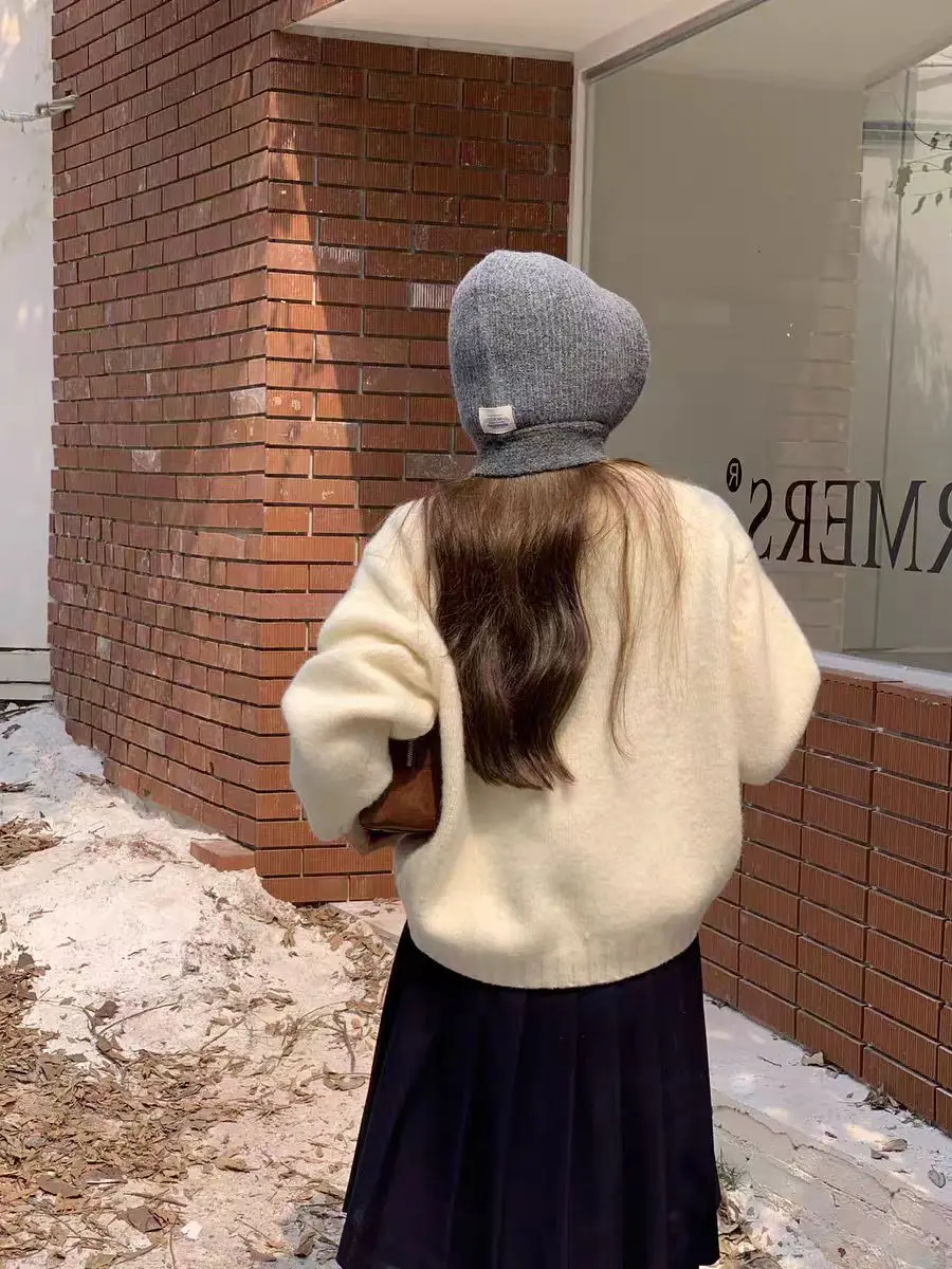 

Ins Korean Hood Scarf Balaclava Hat Winter Ear Protection Windproof Warm Bomber Hats Women Fashionable Retro Strap Bow Beanies