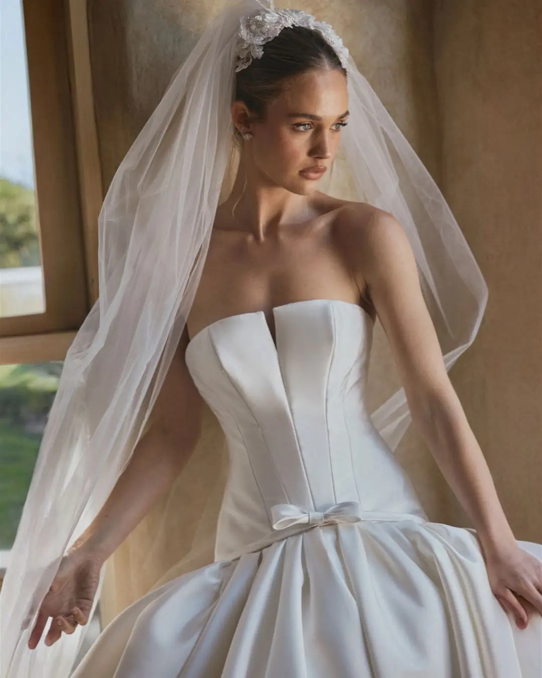 Sheer Fairy Wedding Dresses Elegant Strapless Satin Bowknot Corset Dubai Simple Luxury Women Bridal Ball Gowns SW577 Customized
