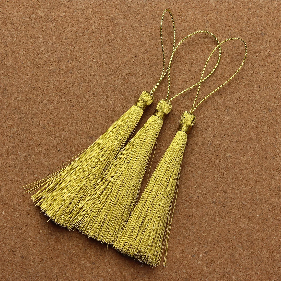 

30 шт. 4-8 см золотистые и серебристые шелковые кисточки из полиэстера с петлями для шнура, для DIY, закладок, украшений, рукоделия, поделок